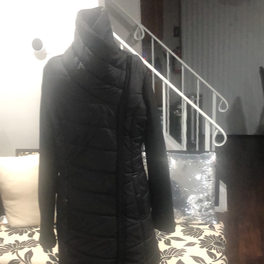 Bebe coat. - Picture 2 of 5
